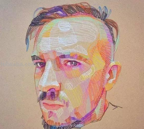 没错，就这样把线条撸直了，你的素描、速写就更完美