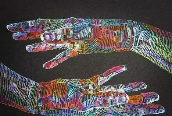 没错，就这样把线条撸直了，你的素描、速写就更完美