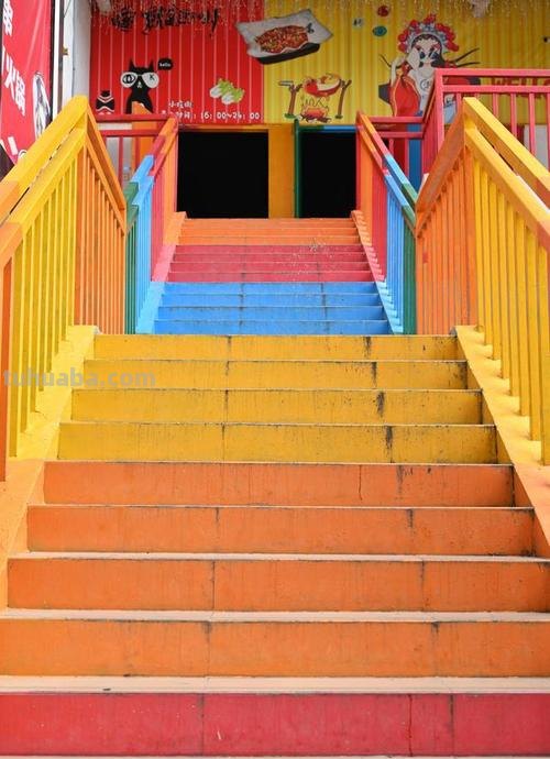 色彩阶梯及色彩阶梯图:如何运用色彩阶梯打造丰富多彩的作品