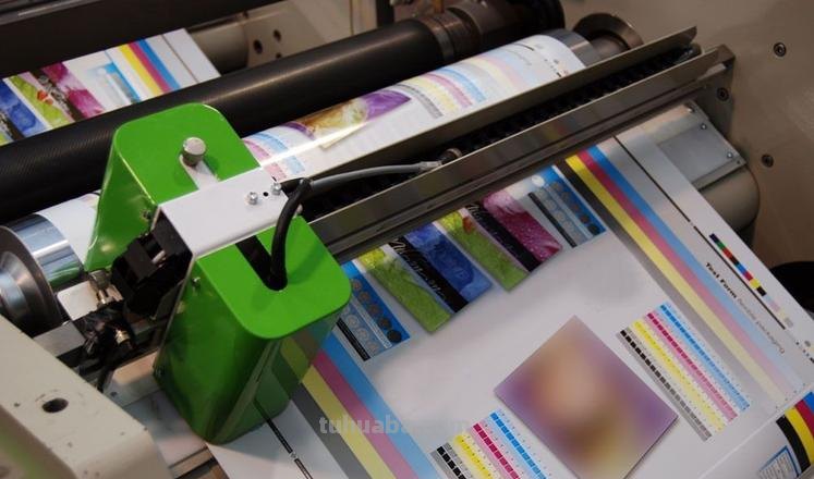 色彩写真及色彩写真机：让你的照片更加生动 