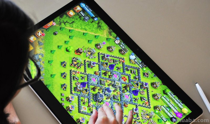 17.3寸巨屏怪兽！TCL Xess家庭智能平板体验评测