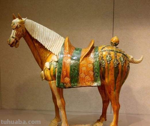 唐三彩的基本色彩及唐三彩的基本色彩之一 