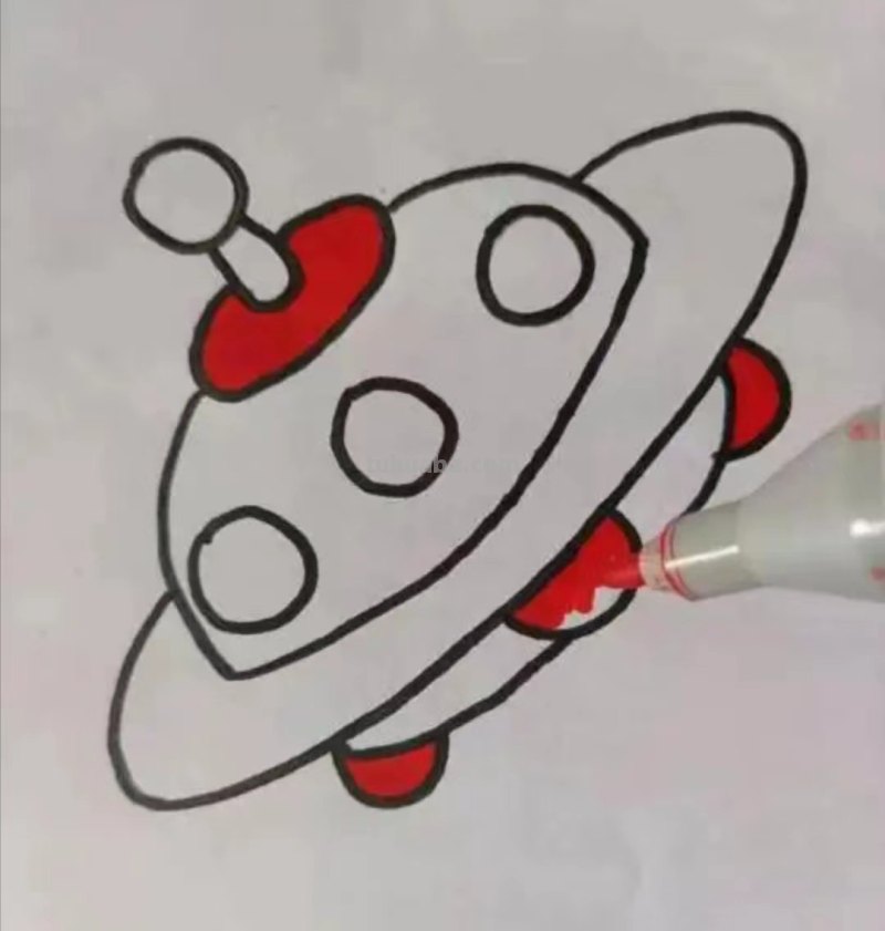 飞碟怎么画简单又漂亮