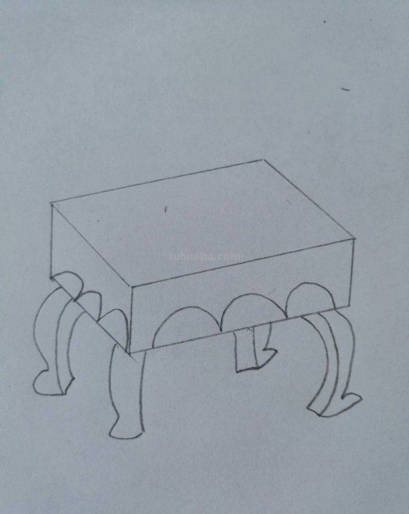 手绘彩铅茶几怎么画 怎样画桌子？