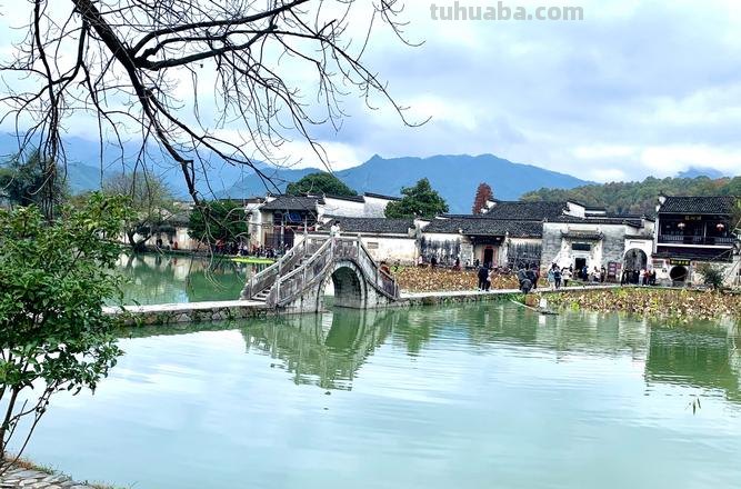 宏村:色彩缤纷的画卷,风景如诗如画