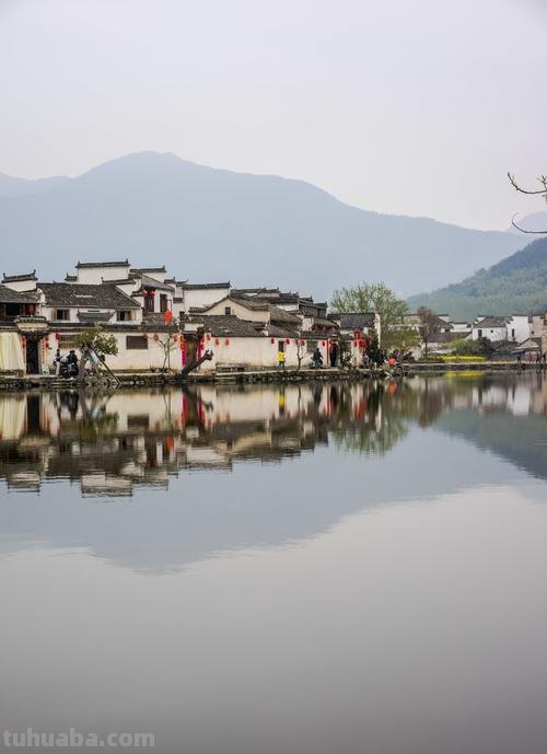 宏村:色彩缤纷的画卷,风景如诗如画