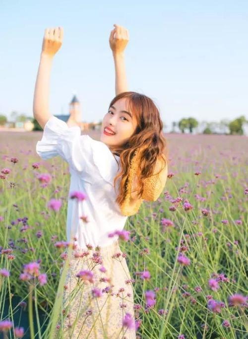 拍照构图及姿势教程，新手也能学会，系统拍出漂亮自然的照片