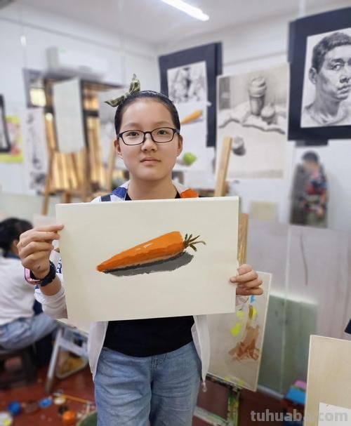 色彩胡萝卜及色彩胡萝卜调色