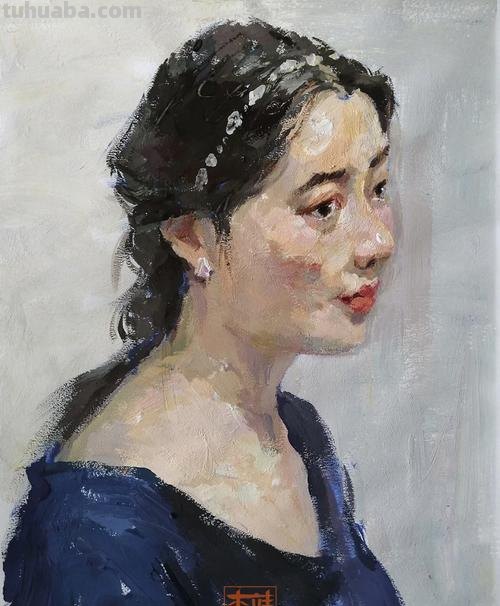 如何选择和运用色彩女头像图片？ 