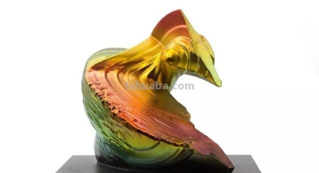 色彩与雕塑：探索色彩雕塑作品的多元魅力 