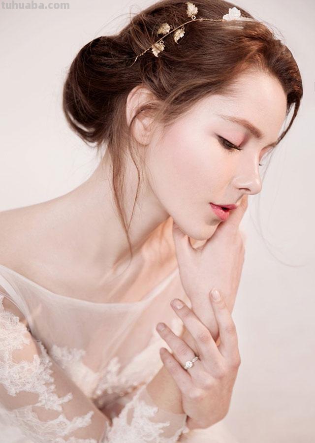 优雅、极简、纯净的婚纱摄影