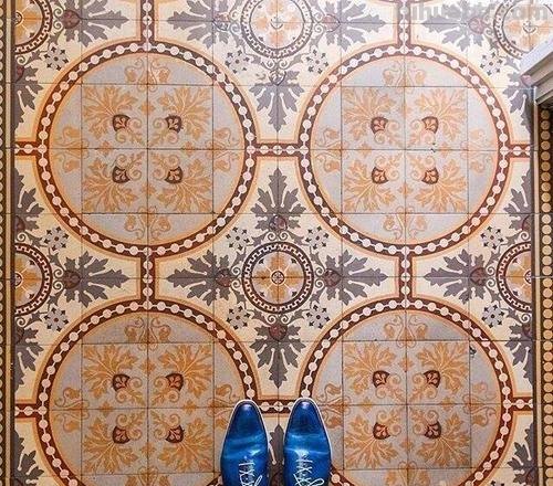 如何绘制色彩地砖？ 