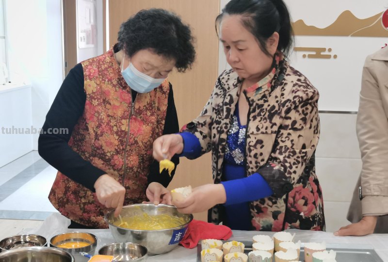 吉庆社区开展“手工烘焙DIY”活动