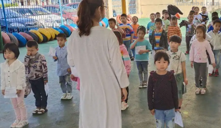 幼儿园开学第一天怎么上课