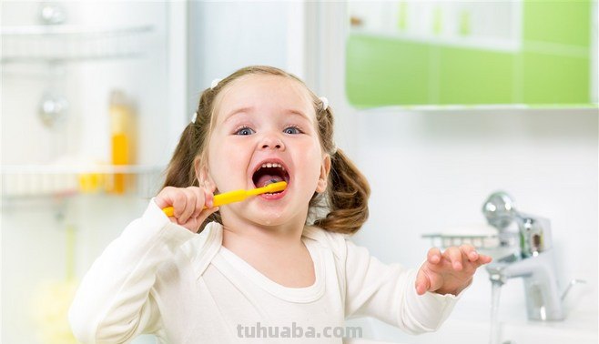 刷牙儿歌顺口溜