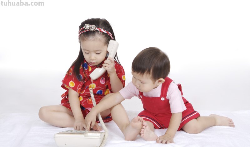 如何教幼儿茶礼呢?市机关幼儿园入学条件有什么呢?