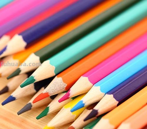 画彩铅用什么铅笔 彩色铅笔是油性铅笔好还是水溶性铅笔好?