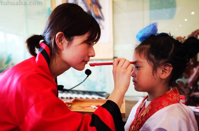 朱砂点痣的意义 端午节朱砂点痣的意义