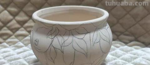 彩铅花盆背景怎么画 画彩铅画是先写字还是先涂背景？