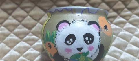 彩铅花盆背景怎么画 画彩铅画是先写字还是先涂背景？