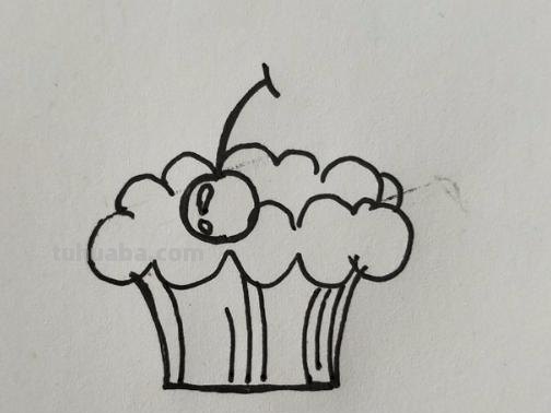 蛋糕的简笔画怎么画 蛋糕画画教程？