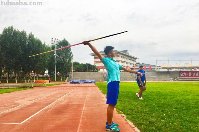 速写扔标枪 如何扔标枪？