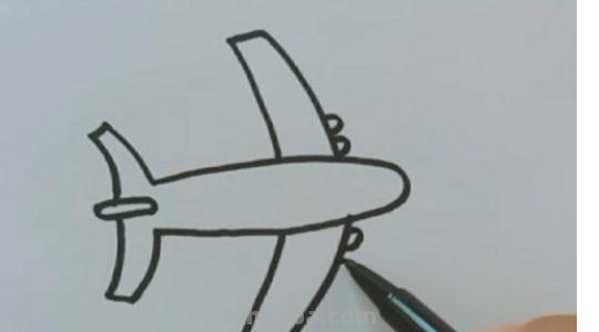 小飞机怎么画简笔画 怎样画飞机的简笔画? 小飞机怎么画简笔画 怎样画飞机的简笔画?