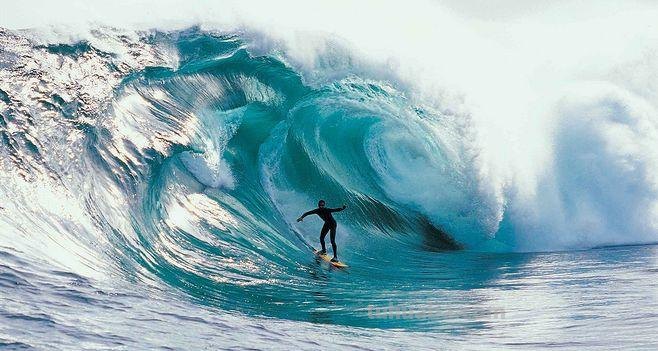 空翻色彩冲浪——炫酷的极限运动与艺术的完美结合 