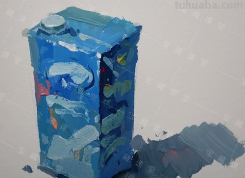 如何用色彩画出美丽的牛奶盒?