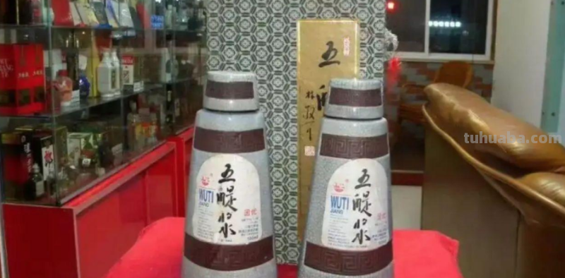 江苏饮酒怪象，酒桌上很少见茅台和洋河，这5款粮食酒却经常饮用