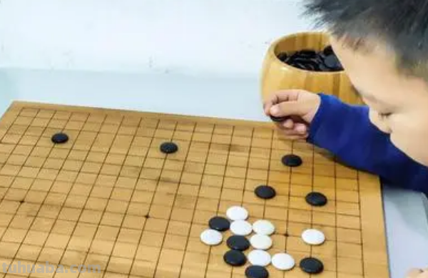 儿童学围棋的好处和坏处 儿童学围棋的好处和坏处