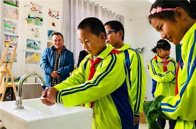 为何而设计？你手中的一滴水关系到四千万农村孩子