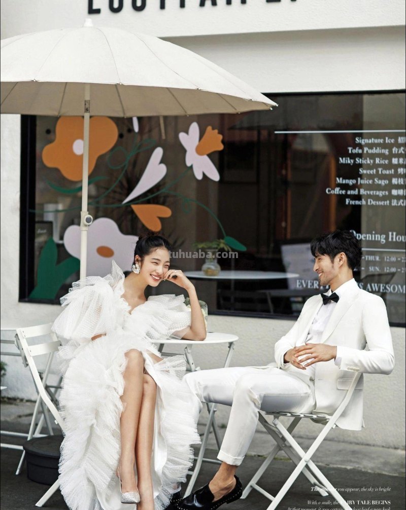 拒绝常规｜街头杂志风婚纱照