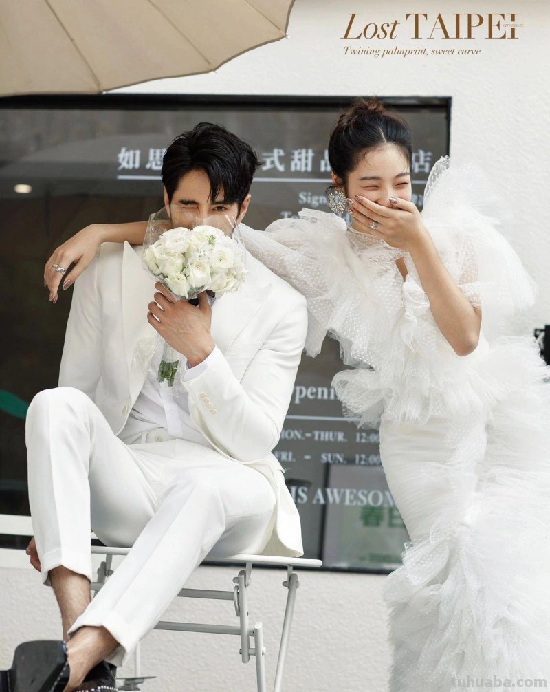 拒绝常规｜街头杂志风婚纱照