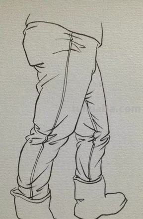 速写裤子裙子 怎样才能做到把速写人物的衣服裤子表现得很生动？