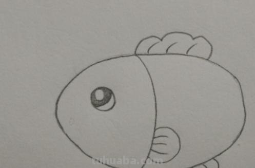 小鱼的简笔画怎么画 儿童简笔画：可爱小金鱼的画法？
