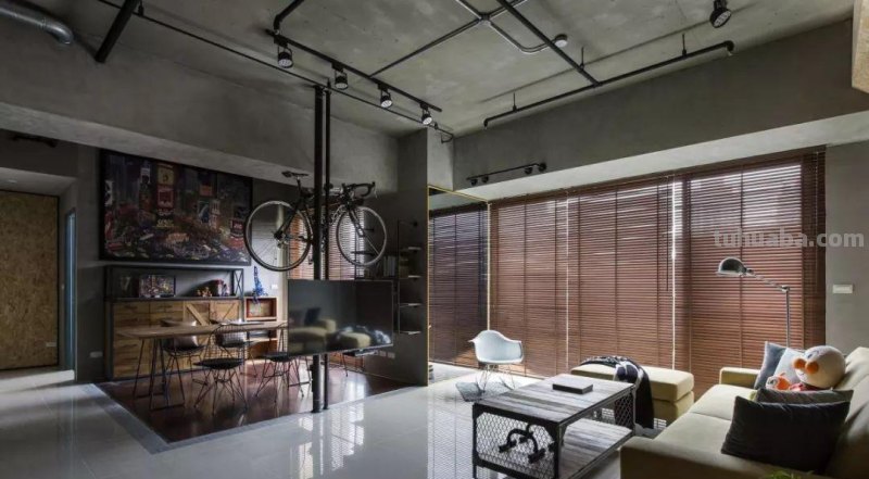 87㎡复古工业风，金属+水泥与原木的碰撞，小两居装出豪宅范