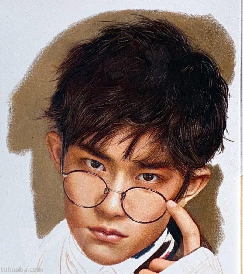 清华男神用彩铅画活万千美少女,笔下肖战逼真到“变态”,我跪了 清华男神用彩铅画活万千美少女,笔下肖战逼真到“变态”,我跪了