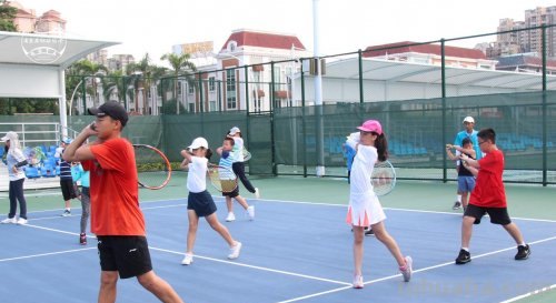 你家孩子学习网球了吗?学习网球的好处有什么?