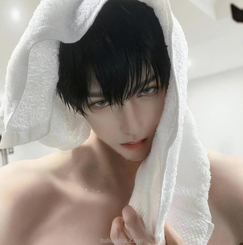 188男团Cosplay，邵群、程秀颜值高，简隋英的“雅痞”无人能及