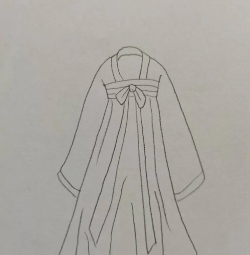 唐朝汉服怎么画彩铅 一二三年级画古风仙女汉服？