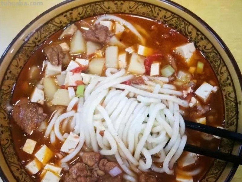 值得收藏的九款家常面食，口味香浓，风格迥异，爱吃面的有口福了