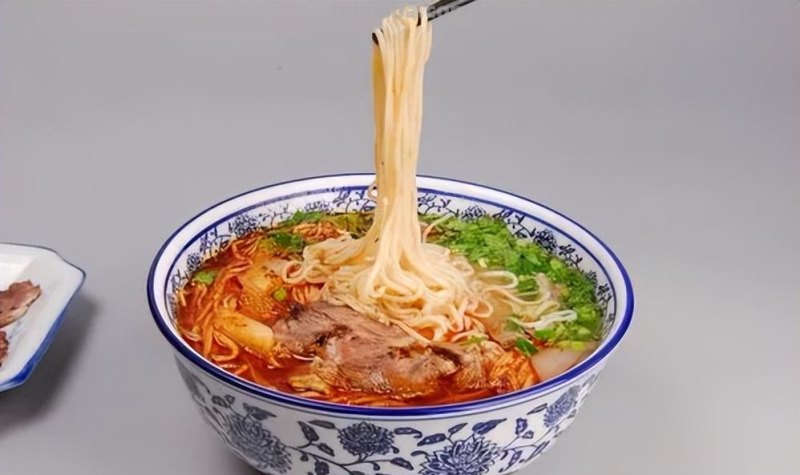中国传统面食的发展-传统面食的独特工艺和制作流程
