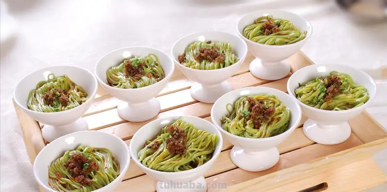 中国传统面食的发展-传统面食的独特工艺和制作流程