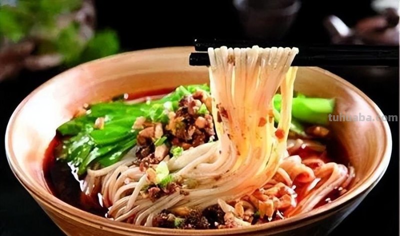 中国传统面食的发展-传统面食的独特工艺和制作流程