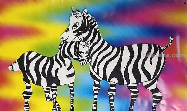 探寻色彩动物世界:色彩动物图片大全