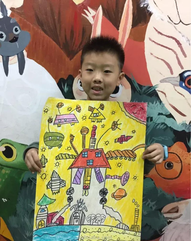 科幻创意儿童画作品欣赏一未来的房子主题儿童画