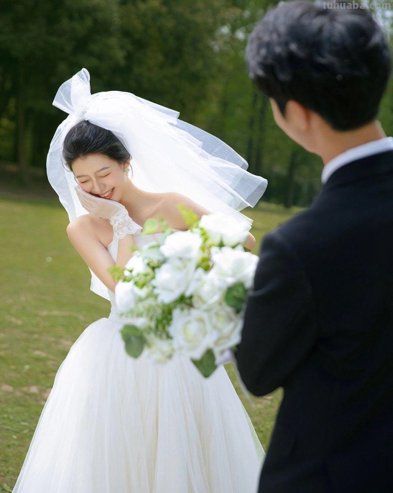 小乖必拍的治愈系 小清新草坪森系婚纱照