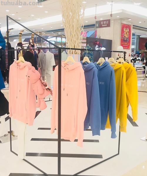 服装陈列色彩搭配技巧及服装陈列色彩搭配技巧图片