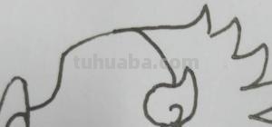 简笔画龙舟怎么画 如何画端午节龙舟简笔画？